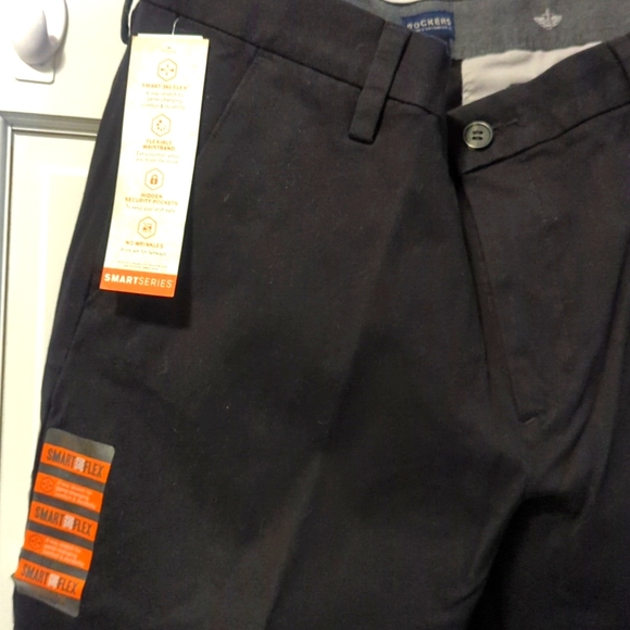 Dockers workday black khakis straight fit smart 360 Flex 36x30.  Brand ne… - Picture 2 of 6